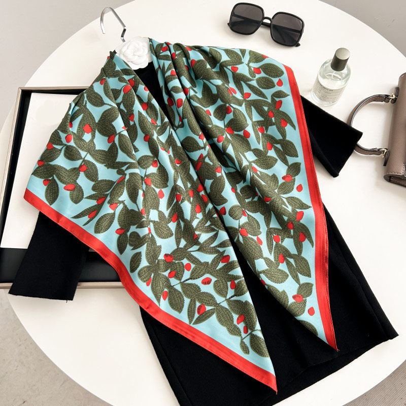 Pañuelo Cuadrado de 90cm, Band - Silk Neck Scarf reseña y precio
