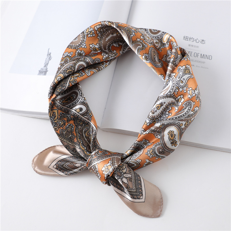 Pañuelo de seda cuadrado de lu - Silk Neck Scarf reseña y precio