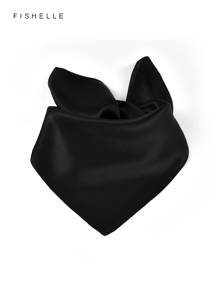 Bufanda de seda pura negra de  - Silk Neck Scarf reseña y precio