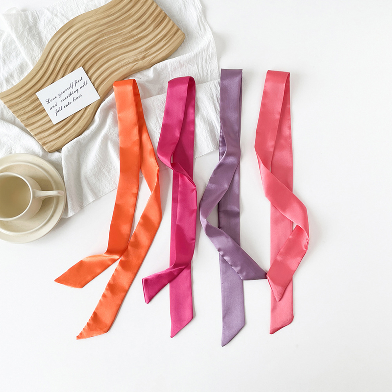 Bufanda estrecha de seda satin - Silk Neck Scarf reseña y precio